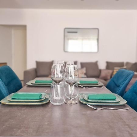 Appartement Plein Centre Bernis Екстериор снимка