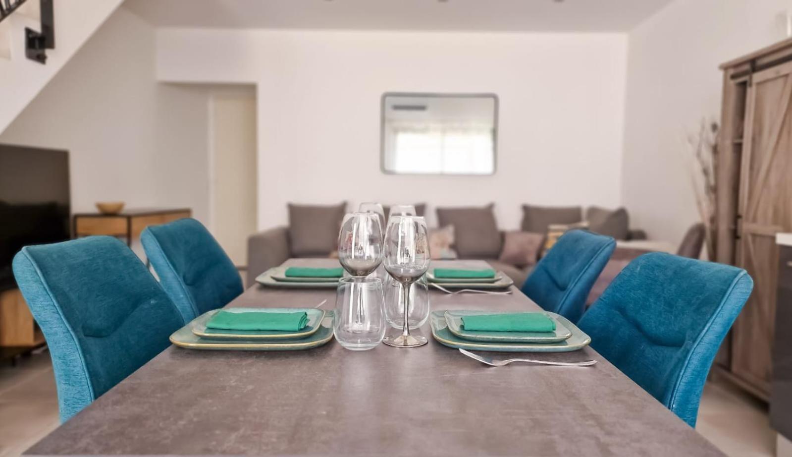 Appartement Plein Centre Bernis Екстериор снимка